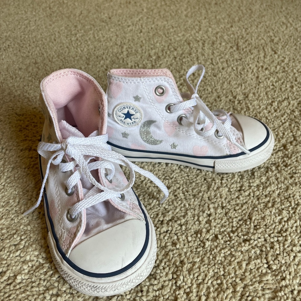 Toddler converse high top size 7